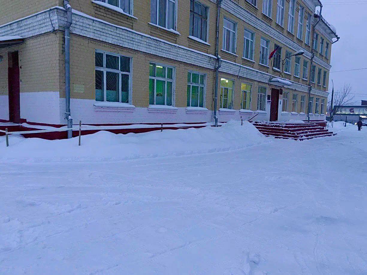 Снег образованию не помеха! Снег образованию не помеха!