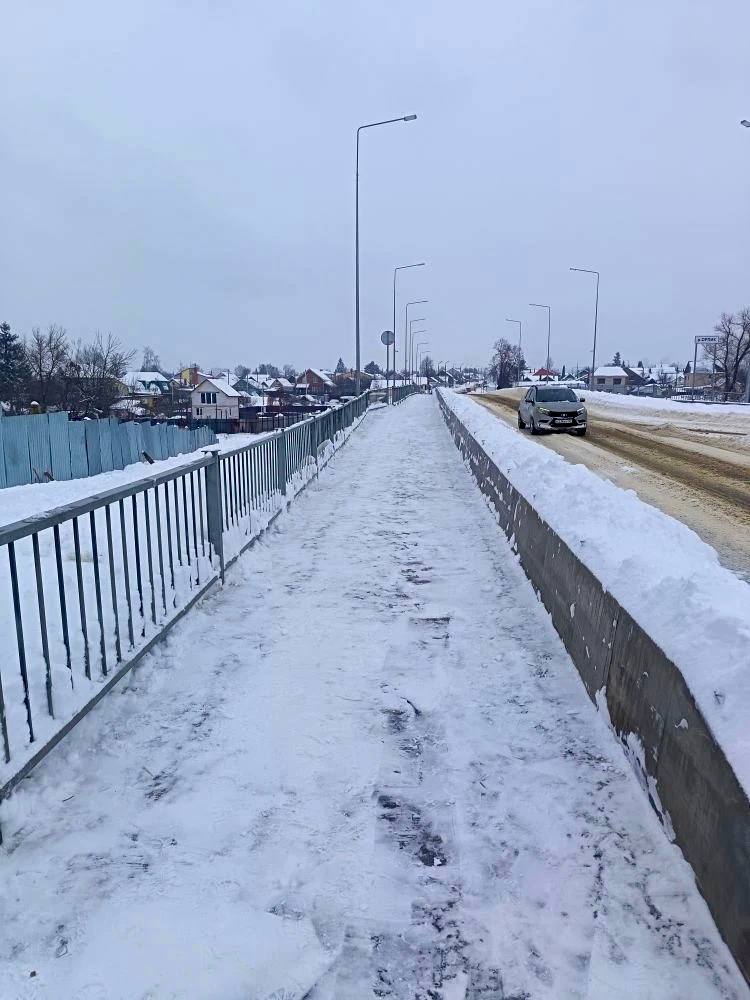 Орёл продолжает борьбу со снегопадом: техника работает во всех районах Орёл продолжает борьбу со снегопадом: техника работает во всех районах