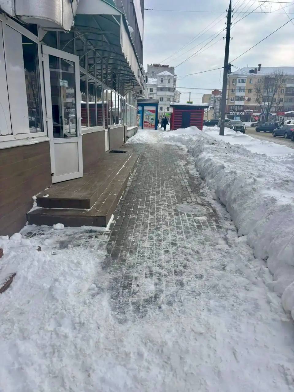 К расчистке города подключилось деловое сообщество