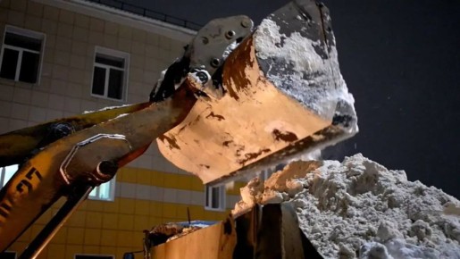 Орловские коммунальщики за прошедшую ночь вывезли 2,5 тысячи кубометров снега