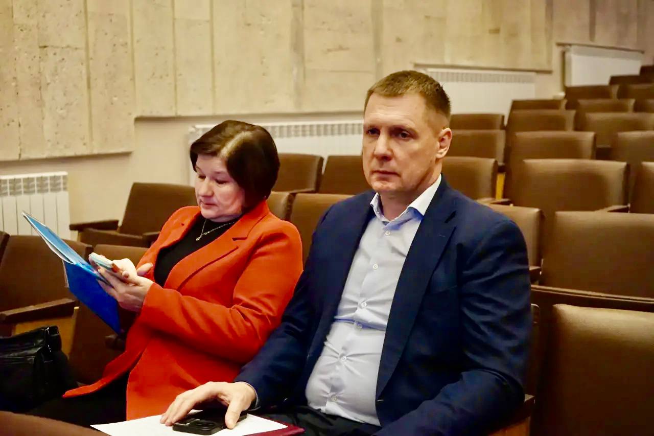 Уборка дворов – на контроле: в Орле усилен надзор за работой управляющих компаний Уборка дворов – на контроле: в Орле усилен надзор за работой управляющих компаний