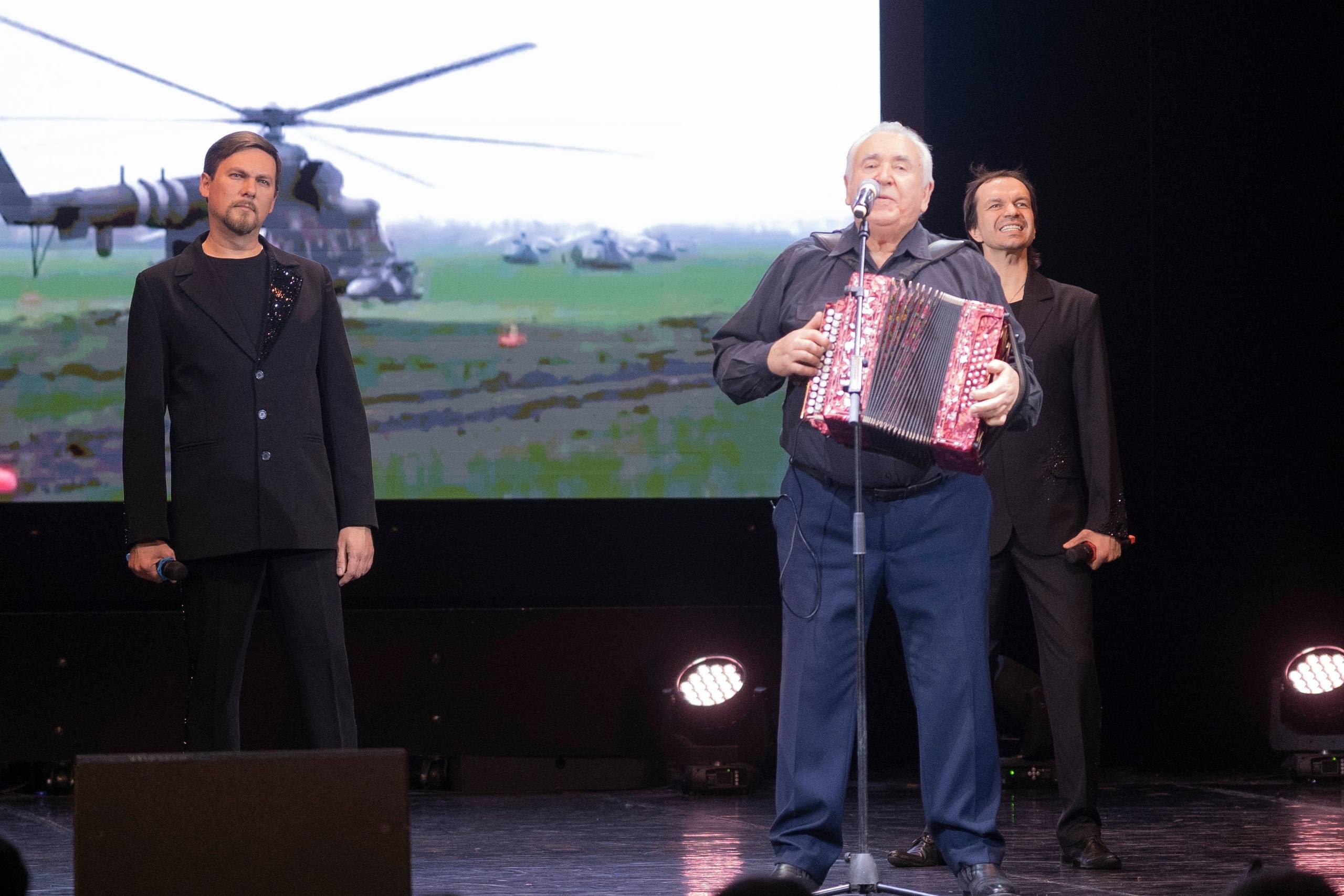 Артисты из Орла дали концерт в Курской области Артисты из Орла дали концерт в Курской области