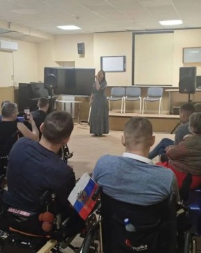 Орловские артистки выступили перед бойцами в московских госпиталях