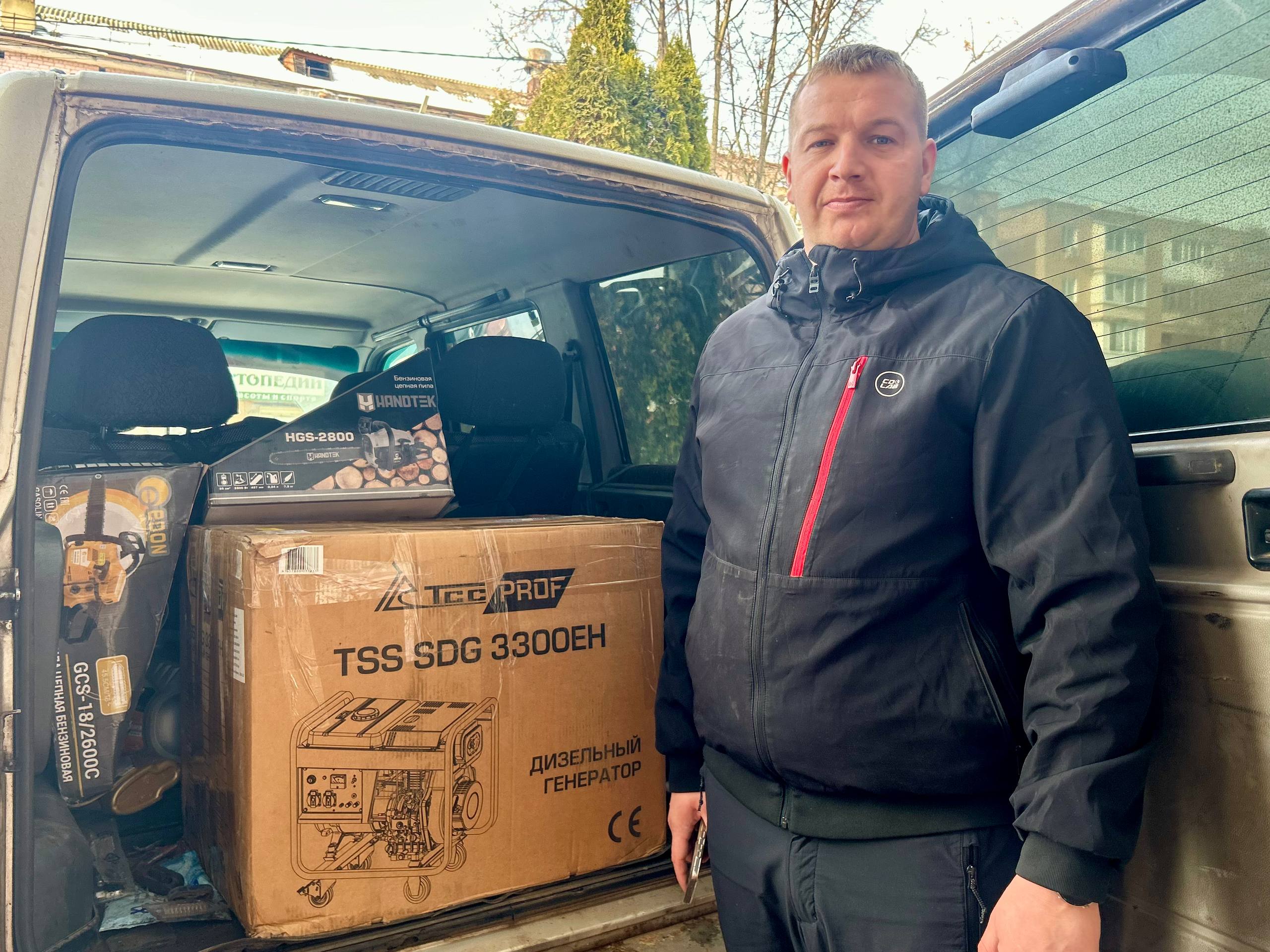 Орёл предал гуманитарную помощь бойцам СВО на Курское направление