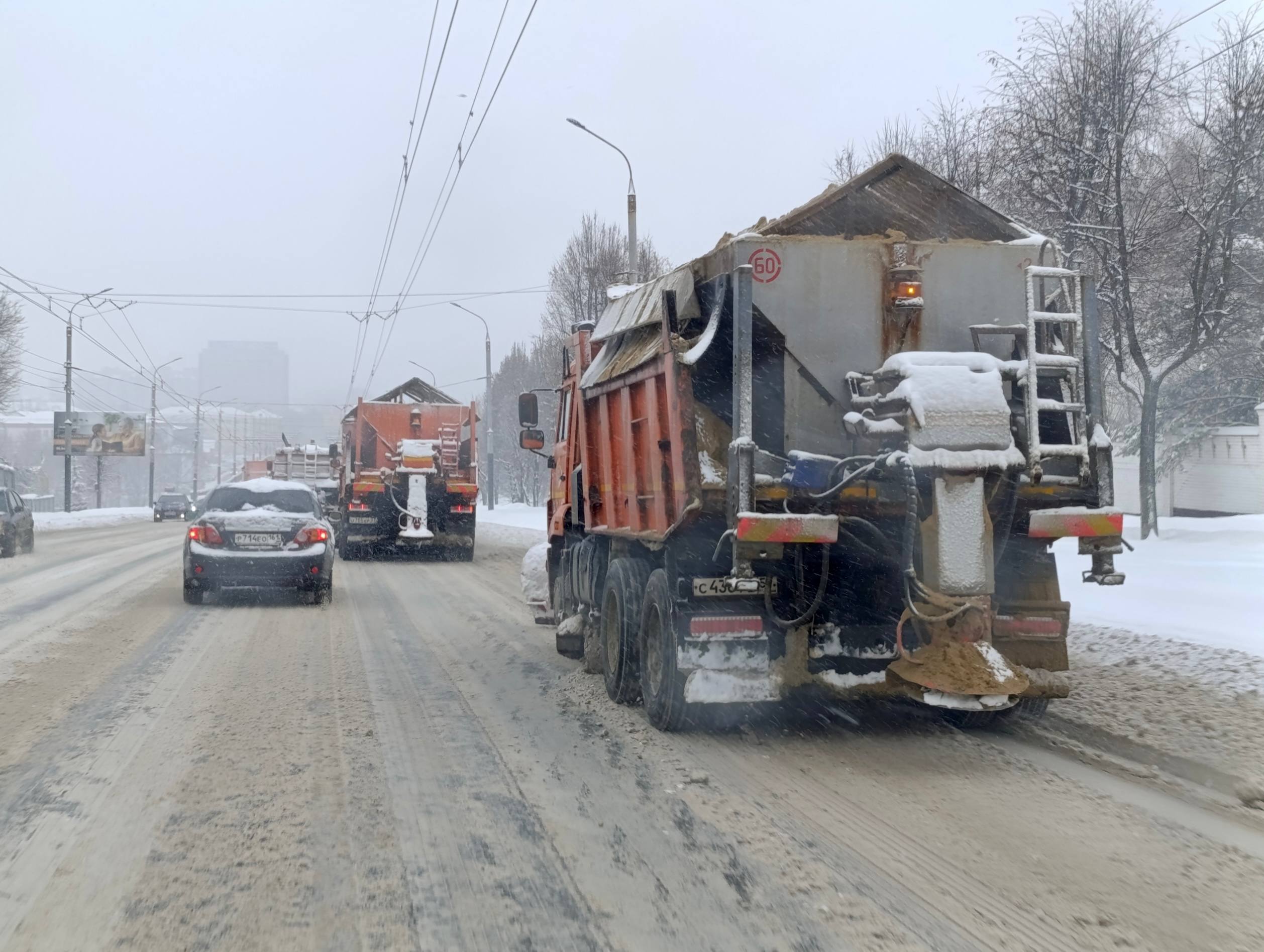 Завершение зимы — не повод снижать темп: «Спецавтобаза» продолжает содержание УДС