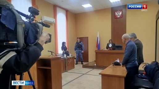 Главу Дмитровского района Орловской области Сергея Козина приговорили к трем с половиной годам лишения свободы условно за превышение должностных полномочий