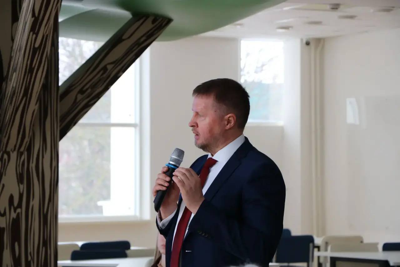 Работа кипит на II Региональной электоральной сессии! И первый день задал высокую технологическую планку Работа кипит на II Региональной электоральной сессии! И первый день задал высокую технологическую планку