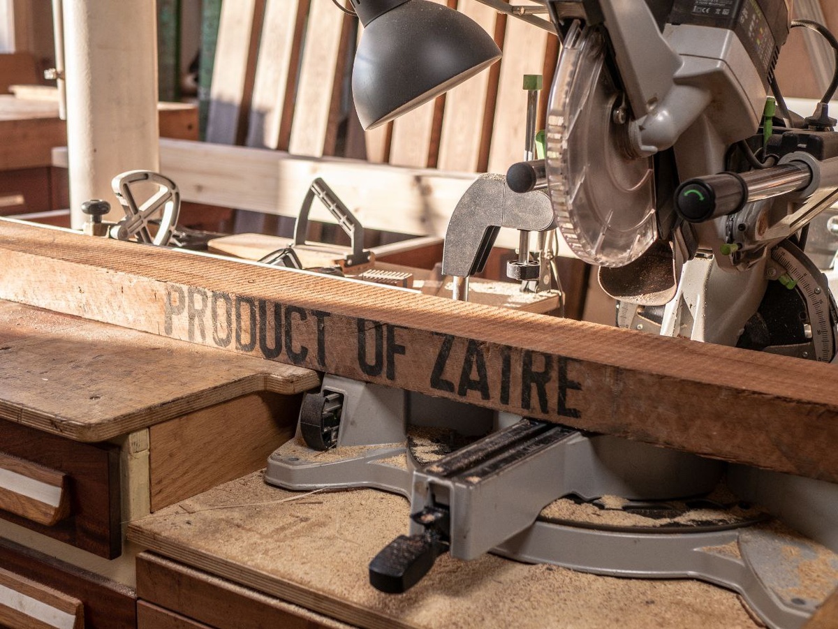 В поисках древних надписей: как одна доска может рассказать историю