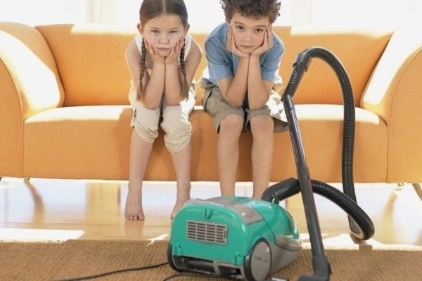 Как помочь ребенку освоить обязанности по дому