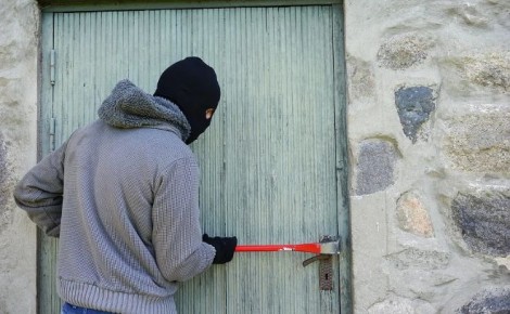 Что делать при ограблении дачи: практическое руководство