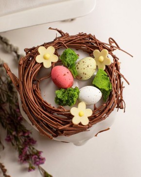 Пасхальные сладости: топ-14 десертов от лучших шефов Москвы