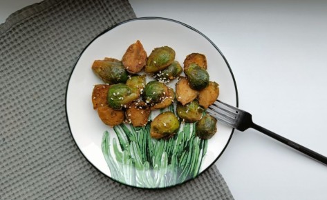 Брюссельская капуста в соево-горчичном соусе: новый взгляд на знакомый овощ