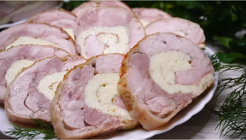 Куриный рулет: новый взгляд на традиционные закуски