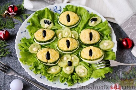 Идеи для новогодних закусок: что подать на праздничный стол в 2025 году