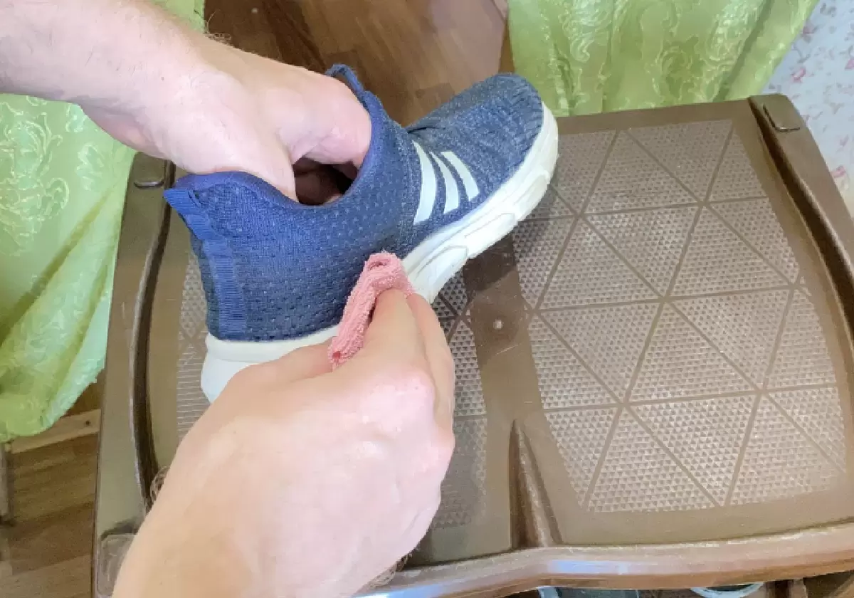 Мицеллярная вода: неожиданные способы ее использования в быту