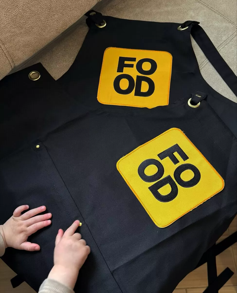 Фартук FOOD.RU: стиль на кухне и вне её