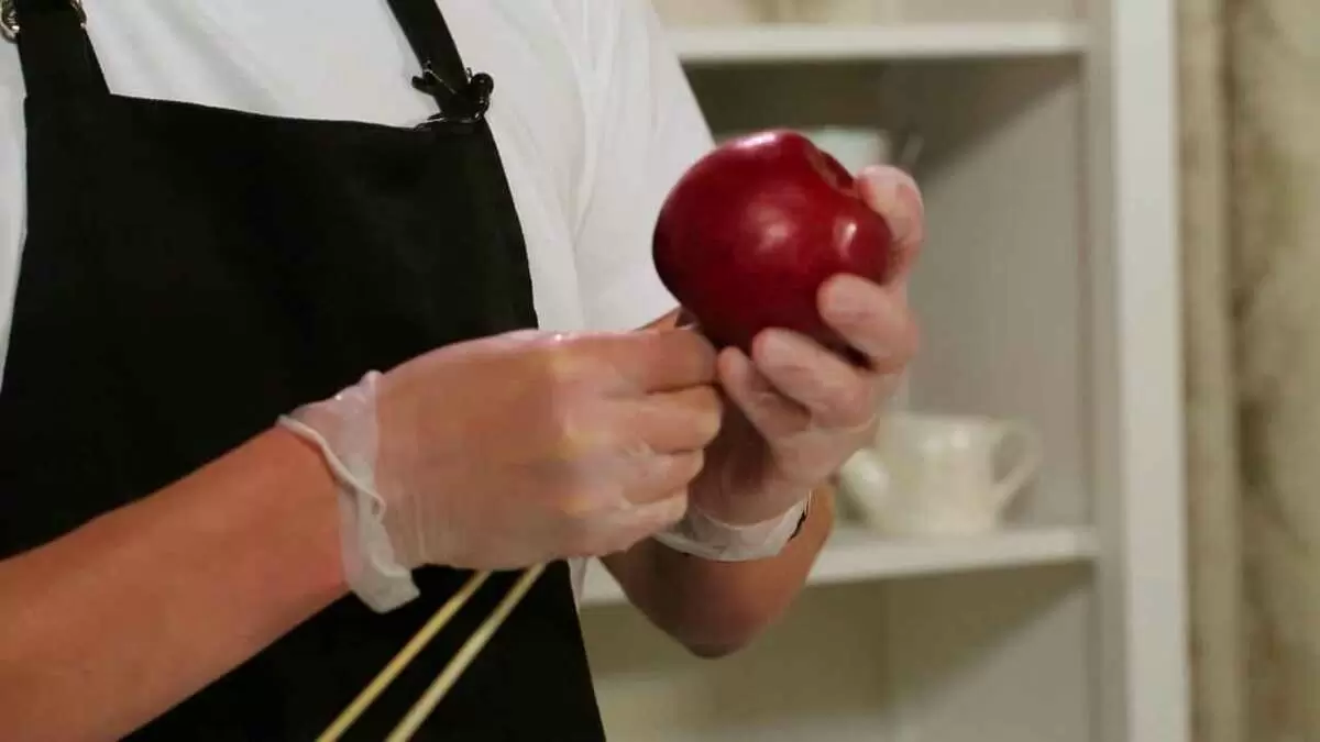 Съедобный хит: создаем букет из фруктов