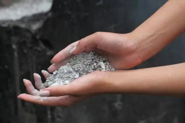 Древесная зола: природное удобрение для вашего сада