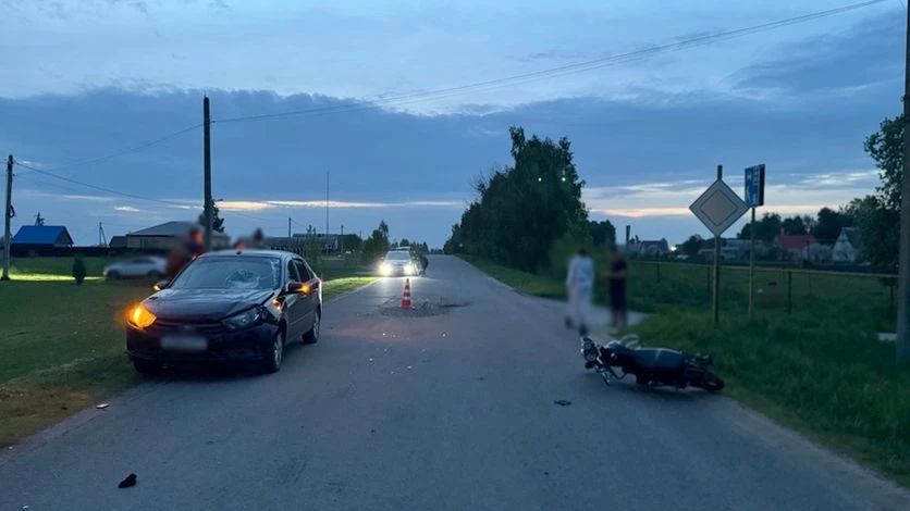 Двое подростков пострадали после поездки на мопеде в Орловской области