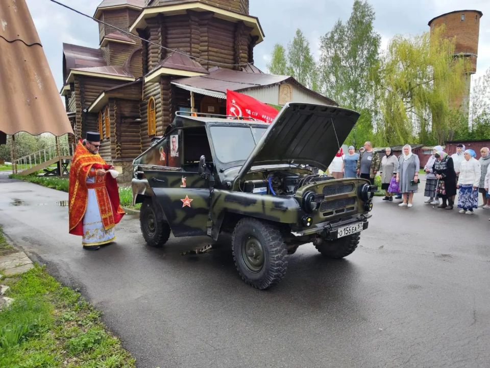 Прихожане орловского храма передали бойцам СВО внедорожник
