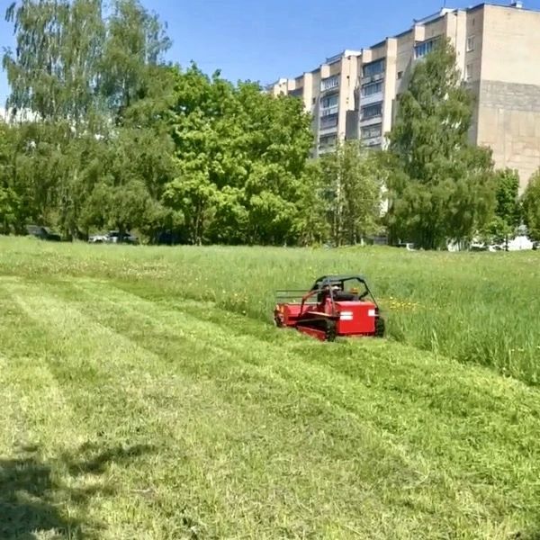 «Спецавтобаза» обзавелась новым помощником для покоса травы – роботом-косилкой ZimAni «Спецавтобаза» обзавелась новым помощником для покоса травы – роботом-косилкой ZimAni