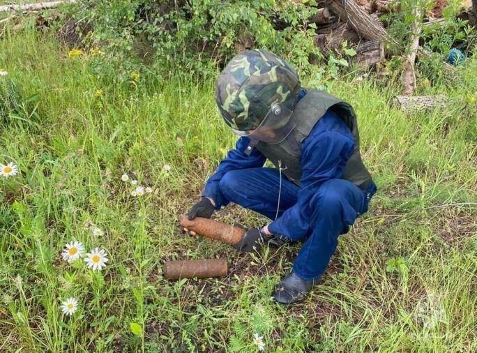 17 выездов за сутки, в основном на помощь населению За прошедшие сутки орловские пожарно-спасательные подразделения выезжали 17 раз, из них 5 выездов на ликвидацию возгораний мусора, сухой травы и подгар пищи, 12 выездов...