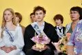 Без пяти минут студенты: в школах Орла прозвенели последние звонки