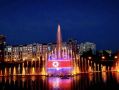 Светомузыкальный фонтан "Крылья Орла" окрасился в цвета флага КНДР