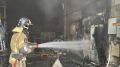 В Орле горел ангар с газовыми баллонами внутри