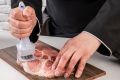 Как правильно работать с мясом: отбивание или проколы?
