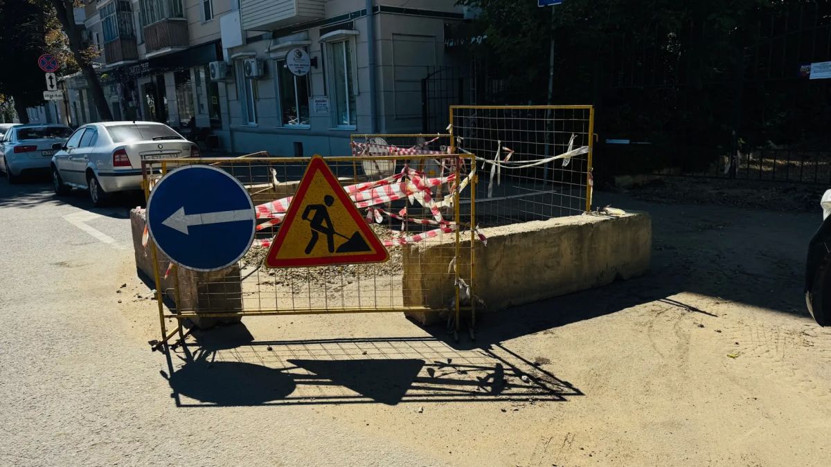 На улице Горького в Орле заменили трубопровод