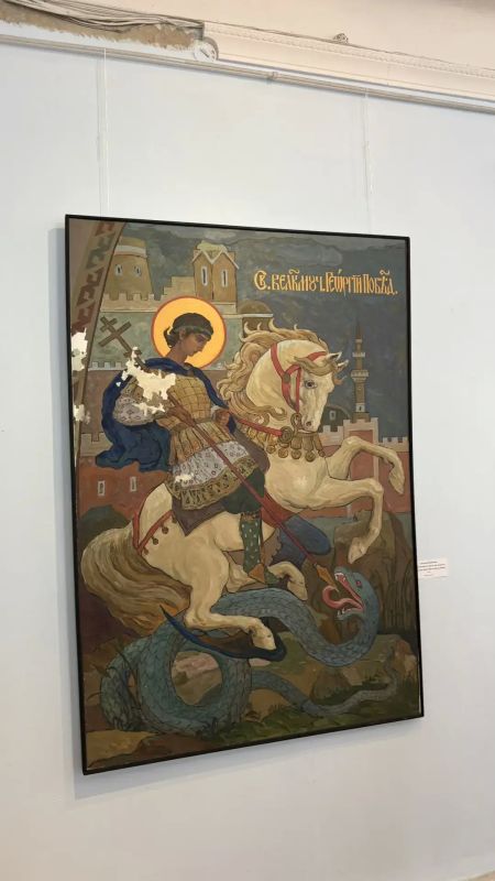 В Орле сегодня открылась выставка «Канон и стиль», посвященная искусству церковной живописи В Орле сегодня открылась выставка «Канон и стиль», посвященная искусству церковной живописи