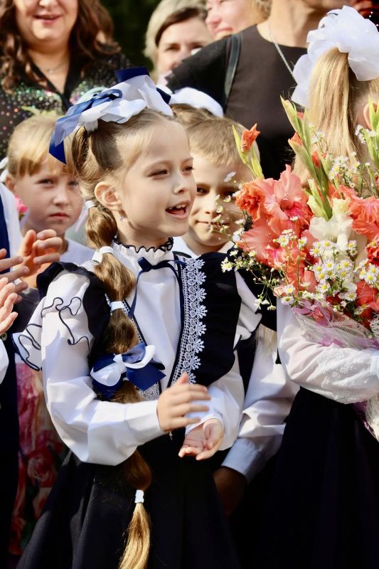 Сегодня в Орле начался новый учебный год Сегодня в Орле начался новый учебный год