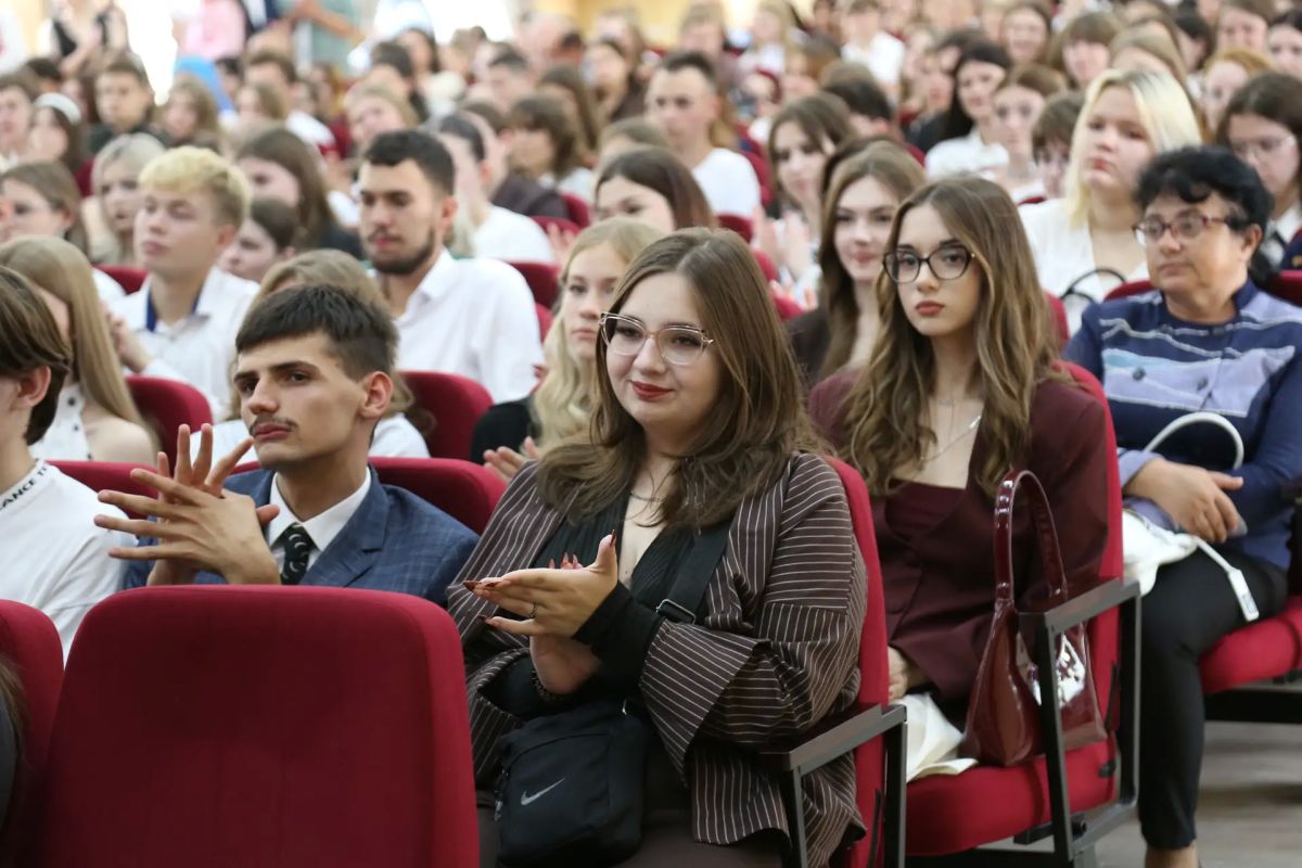 Андрей Клычков: 1 сентября – праздник, который объединяет поколения Андрей Клычков: 1 сентября – праздник, который объединяет поколения