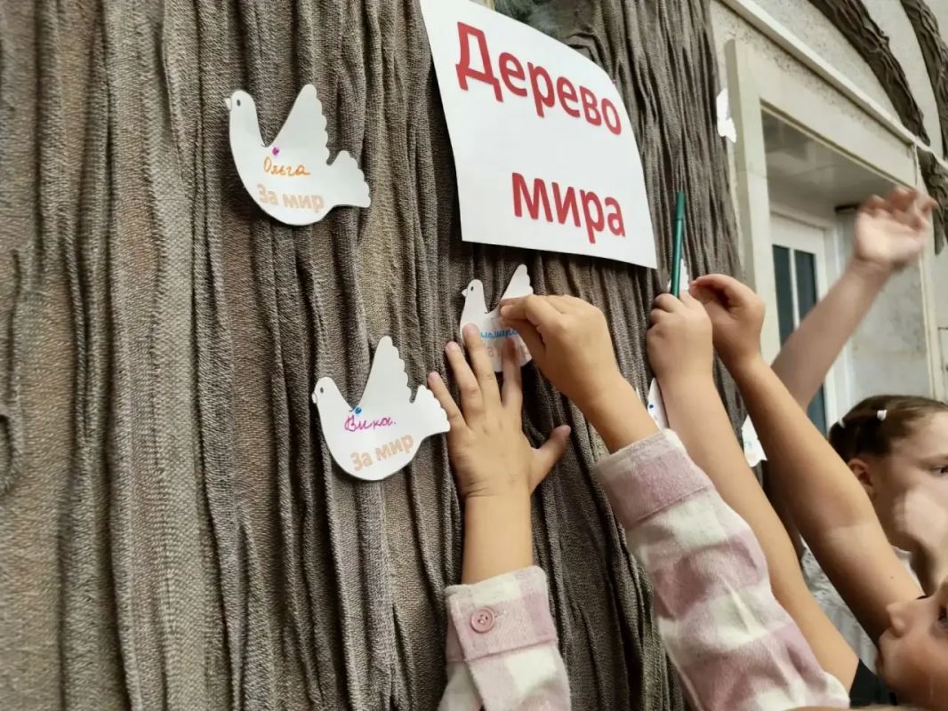 Орловские семьи открыли для себя театральное закулисье Орловские семьи открыли для себя театральное закулисье