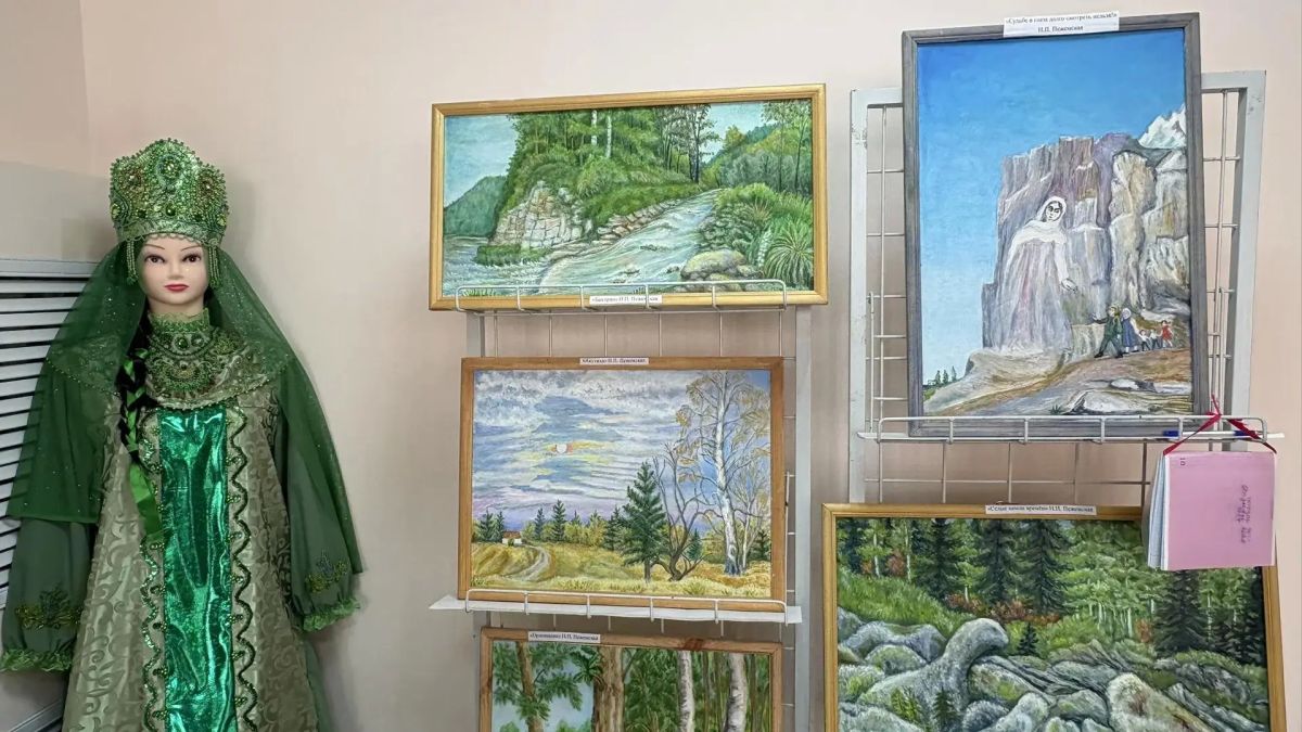 В Пушкинской библиотеке в Орле представили «Мир русской сказки» В Пушкинской библиотеке в Орле представили «Мир русской сказки»