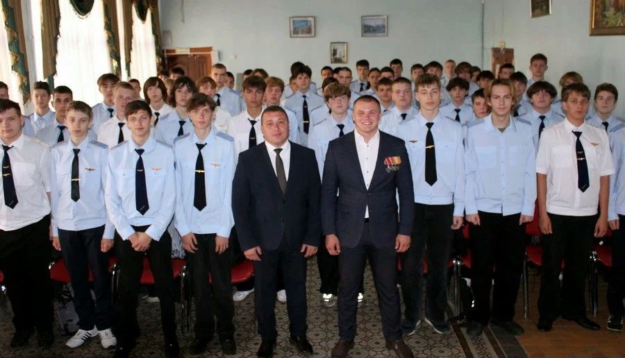 Студенты Орловского техникума путей сообщения познакомились с кавалером ордена Мужества Студенты Орловского техникума путей сообщения познакомились с кавалером ордена Мужества