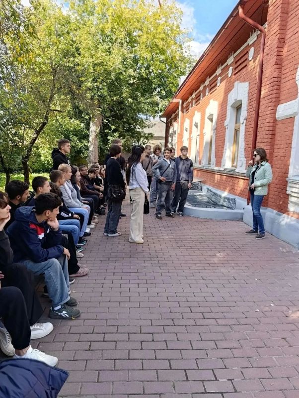 Неделя как неделя.. «Мне дороги старинные усадьбы Неделя как неделя.. «Мне дороги старинные усадьбы