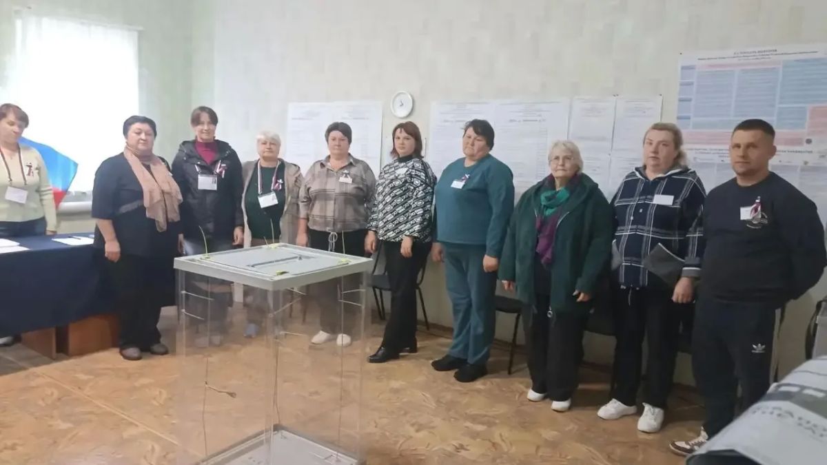 Начался третий, завершающий день голосования! На территории Орловской области открылись 662 постоянных избирательных участка и 10 временных на базе учреждений здравоохранения и СИЗО Начался третий, завершающий день голосования! На территории Орловской области открылись 662 постоянных избирательных участка и 10 временных на базе учреждений здравоохранения и СИЗО