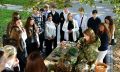 120 школьников Орла познакомились с полевым бытом партизан