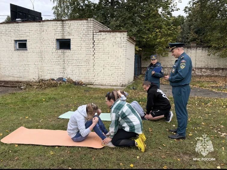 Сотрудники Орловского МЧС России прошли квалификационные испытания Сотрудники Орловского МЧС России прошли квалификационные испытания