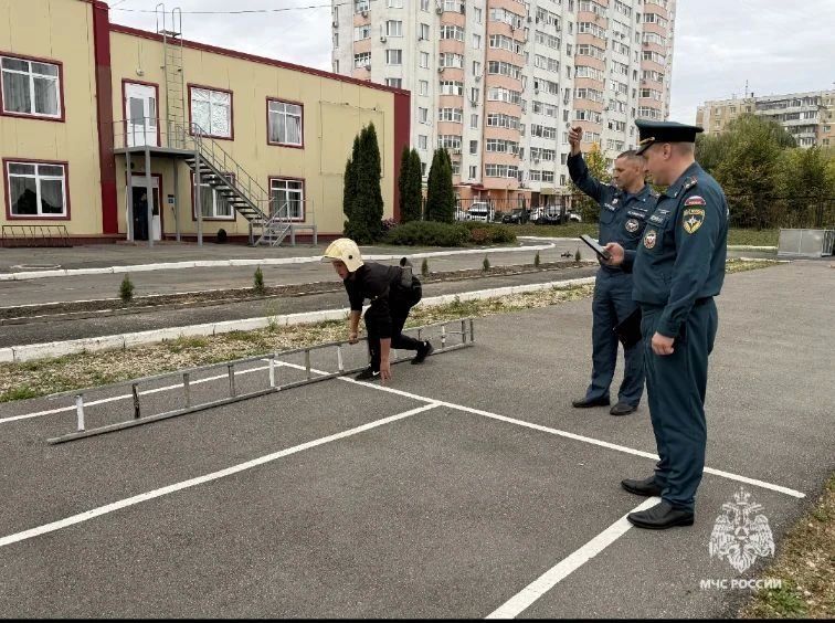 Сотрудники Орловского МЧС России прошли квалификационные испытания Сотрудники Орловского МЧС России прошли квалификационные испытания