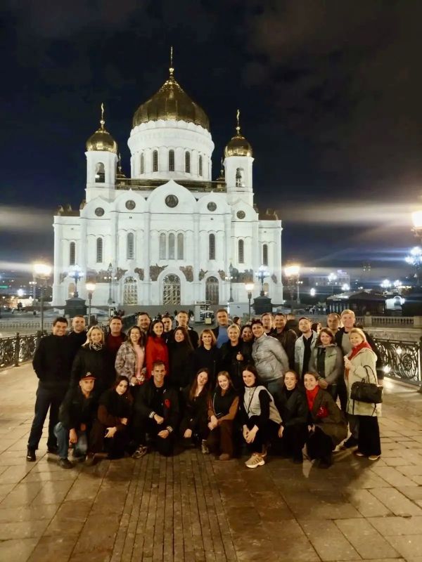 «Славица» представила Орёл на сцене Центрального Дома Российской Армии в Москве «Славица» представила Орёл на сцене Центрального Дома Российской Армии в Москве