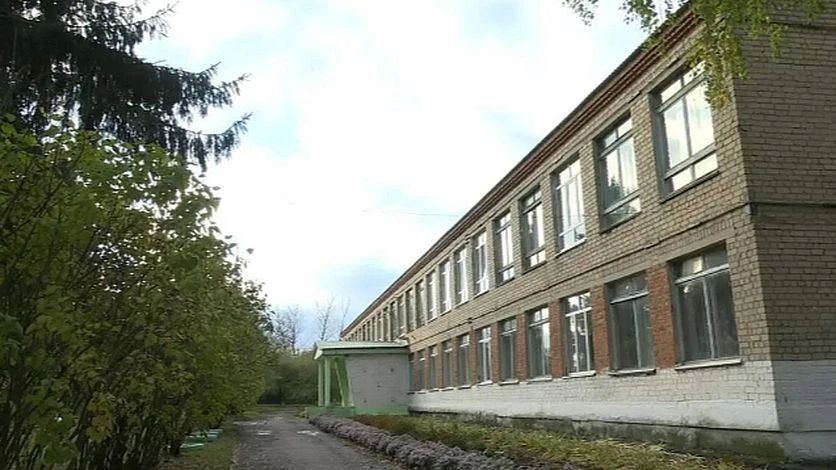 В Кромском районе отремонтируют Шаховскую школу