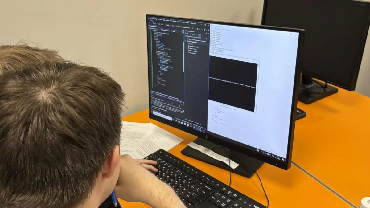 В Орле прошел Чемпионат Орловской области по алгоритмическому программированию В Орле прошел Чемпионат Орловской области по алгоритмическому программированию