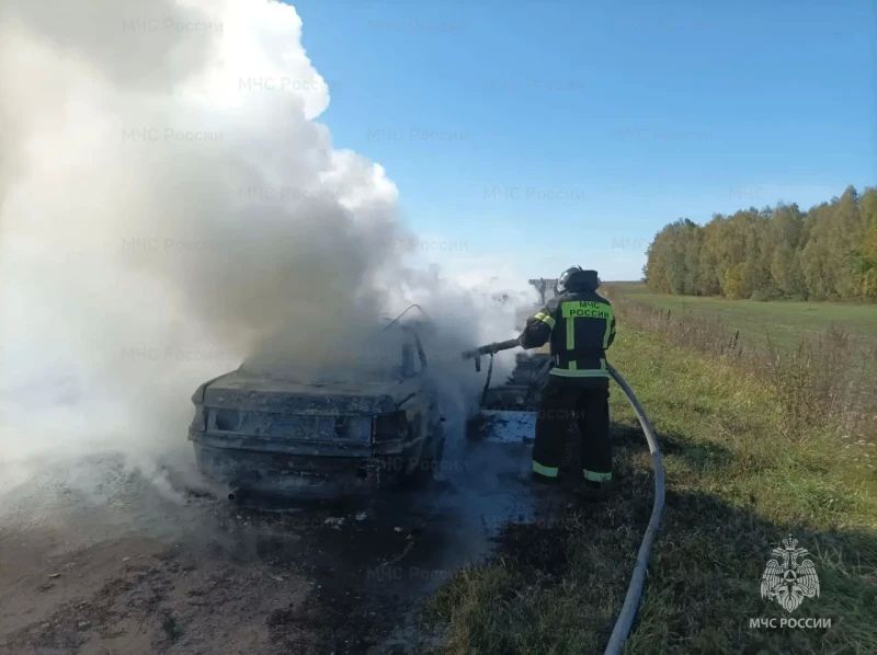 За сутки подтвердились 8 термоточек и потушили 2 автомобиля За прошедшие сутки орловские пожарно-спасательные подразделения выезжали 22 раза, из них 16 выездов на ликвидацию возгораний и 6 выездов на помощь населению