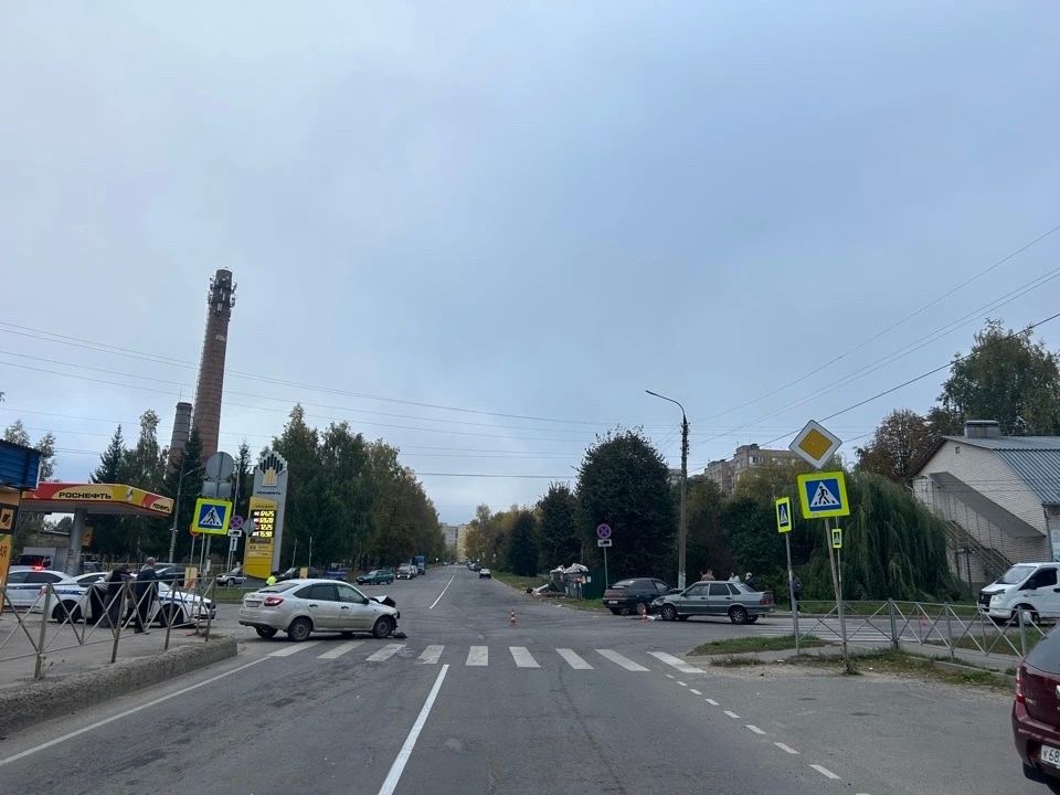 В Мценске произошло тройное ДТП с пострадавшими
