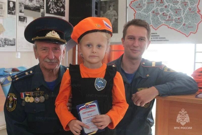 Слова клятвы кадет-спасателей прозвучали в орловском военно-историческом музее Слова клятвы кадет-спасателей прозвучали в орловском военно-историческом музее