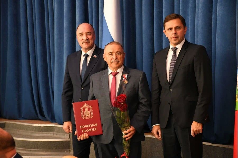 Депутаты Орловского облсовета распределили посты в региональном парламенте Депутаты Орловского облсовета распределили посты в региональном парламенте