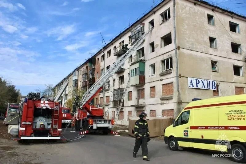 В Орле отработали действия экстренных служб при крупной чрезвычайной ситуации В Орле отработали действия экстренных служб при крупной чрезвычайной ситуации